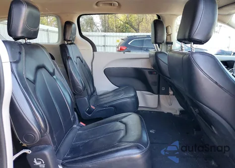 2020 Chrysler Voyager Lxi z USA, uszkodzony, nr VIN 2C4RC1DG6LR157067